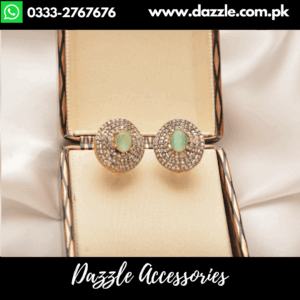 Classic zirconia round Mint Studs