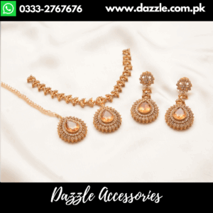 Pareesa Gold Choker Set