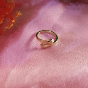 Hug ring